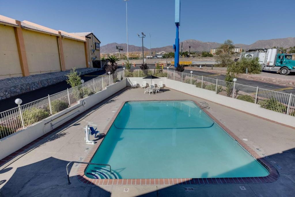 Motel 6-El Paso, TX - West — 5