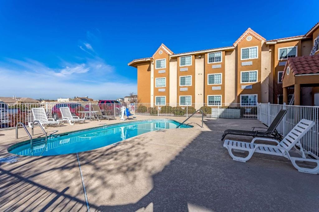 Quality Inn & Suites West El Paso I-10 — 1