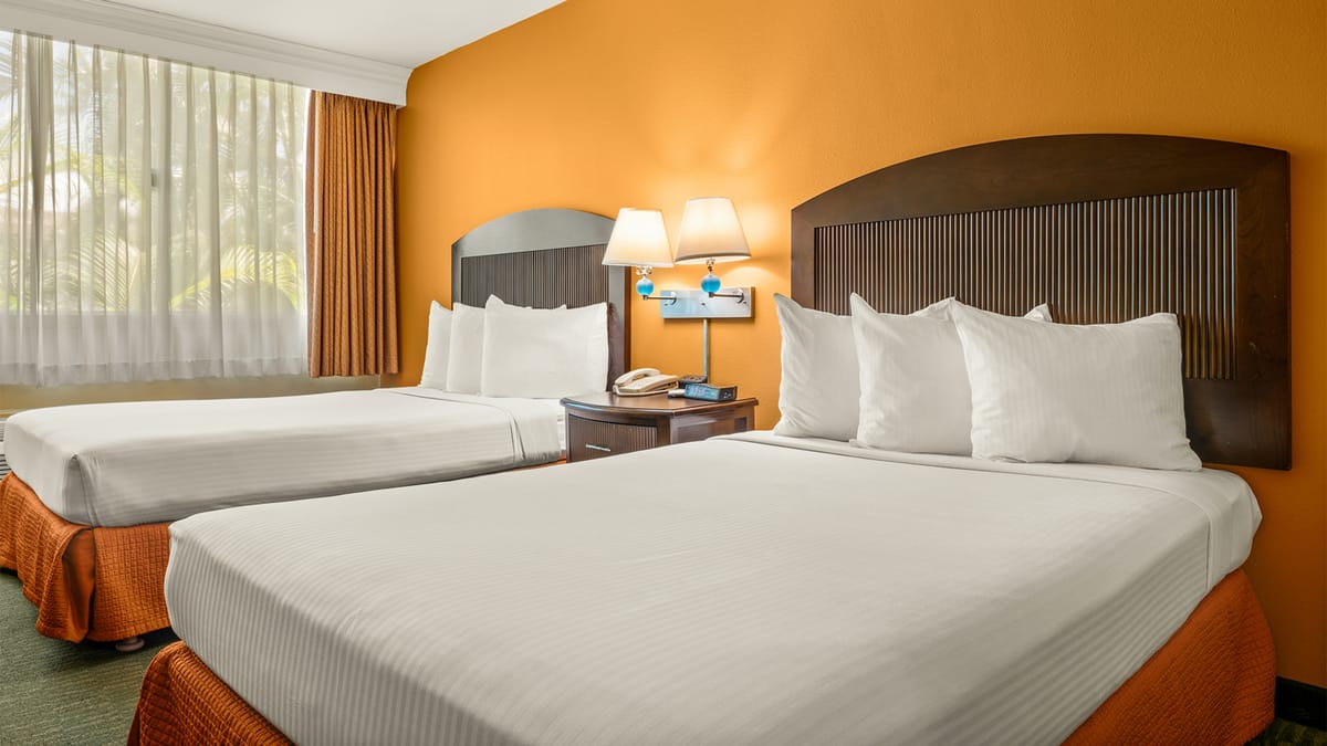Airport Honolulu Hotel, Trademark Collection by Wyndham — 2