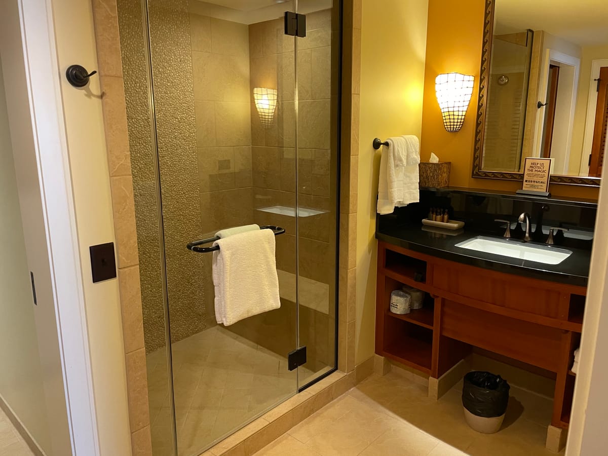 Aulani, Disney Vacation Club Villas Preview Center — 5