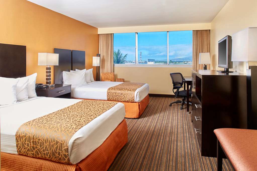Best Western The Plaza Hotel Honolulu Airport — 2