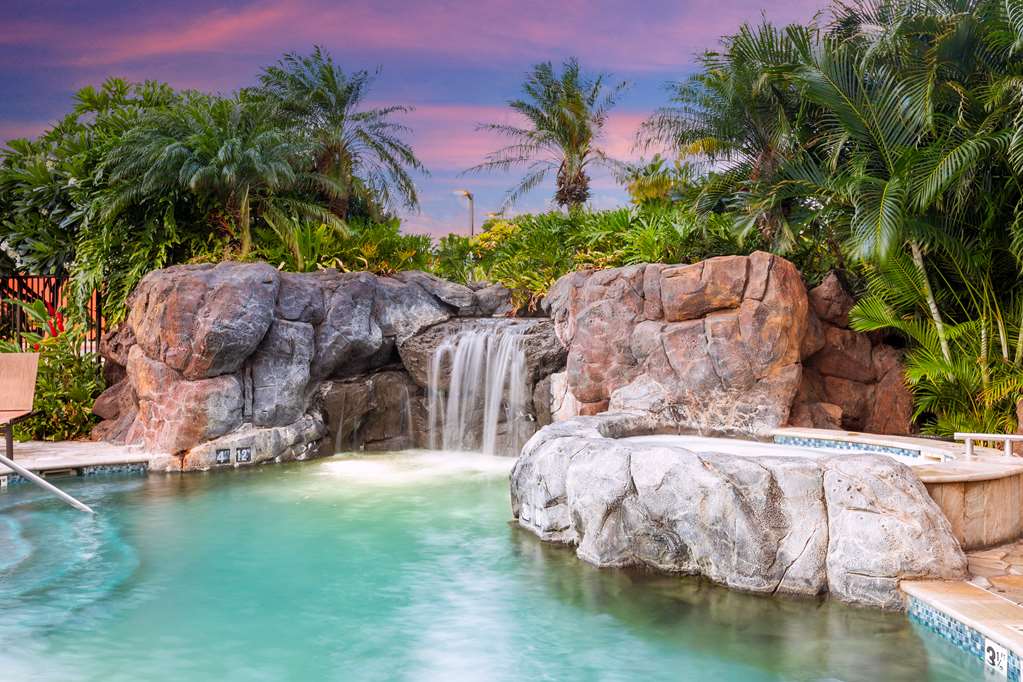 Embassy Suites by Hilton Oahu Kapolei — 1
