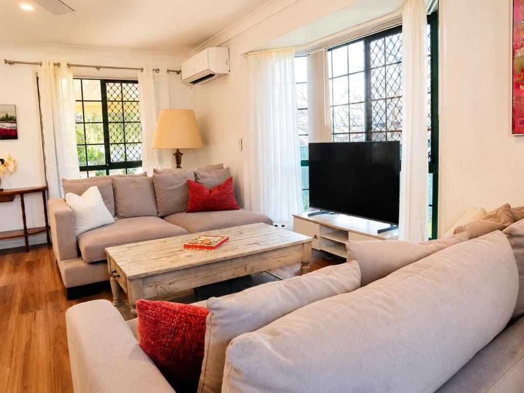 2BR Retro Luxe Family Hideaway — 5