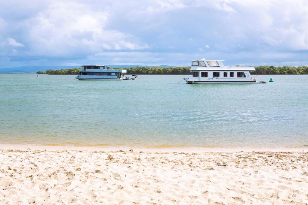Coomera Houseboats — 3