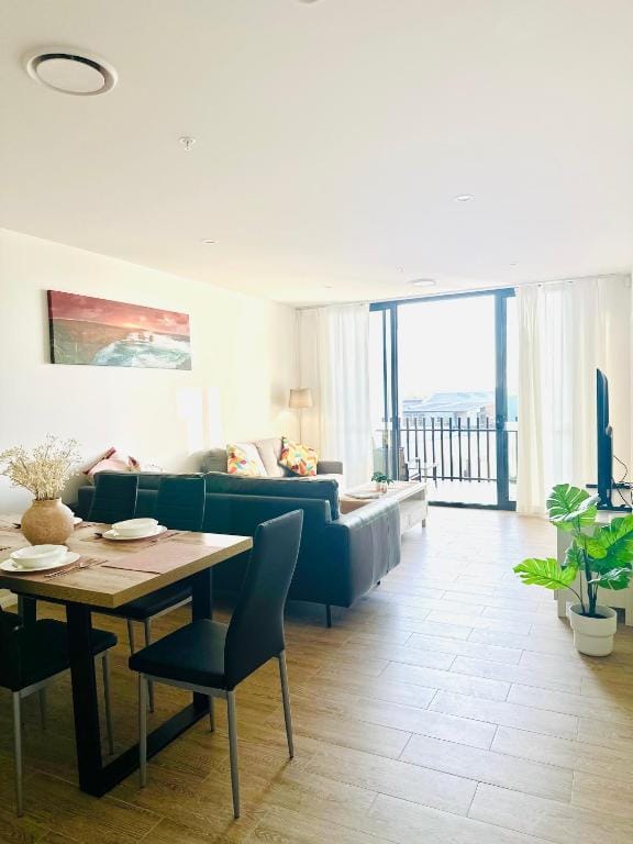 The Residences at The Peninsula — 3