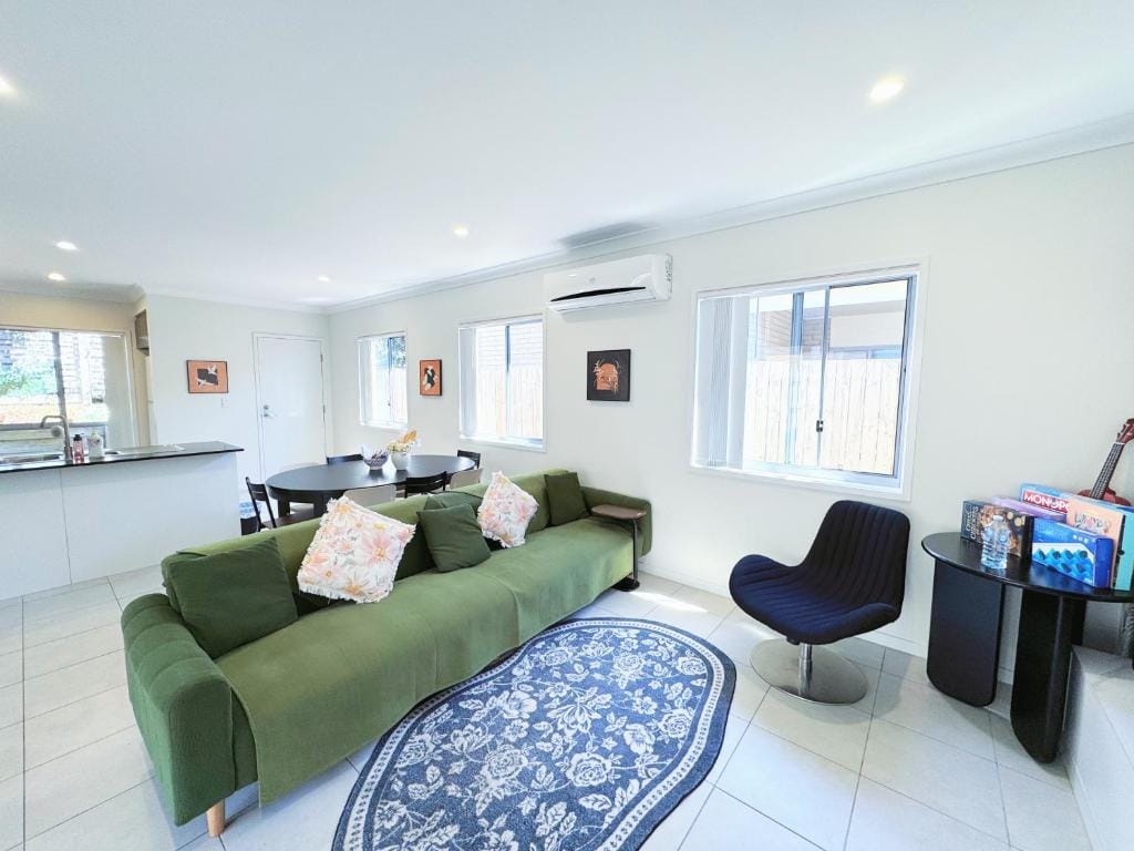4b2b Coomera Comfort Lodge Near Theme Park & Westfield — 1