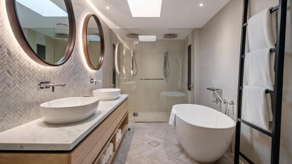 InterContinental Sanctuary Cove Resort by IHG — 2