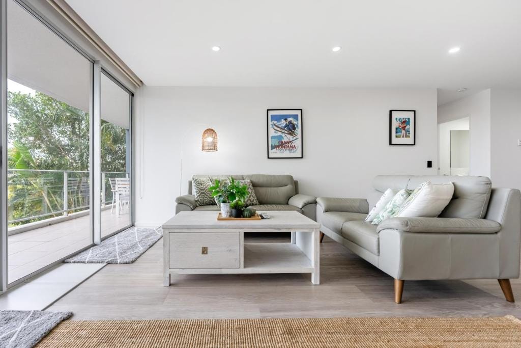 Luxury Spacious 3 Bedroom Apartment - Gold Coast — 1