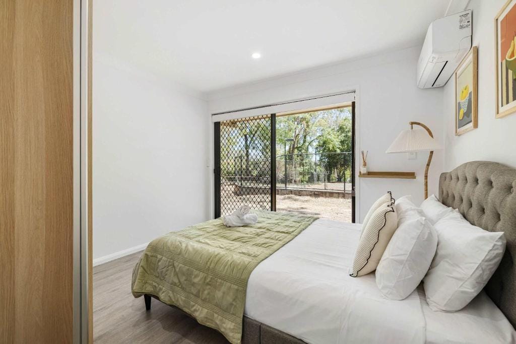 New 2BR GrannyFlat Near Movie World Wet'Wild Pool — 5