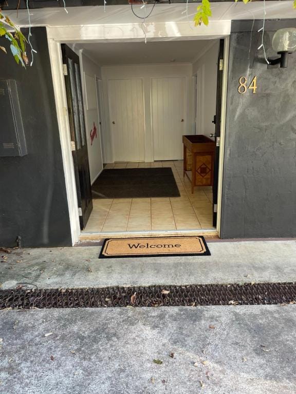 Tamborine Accommodation 84 Eagle Heights Road 6 Bedroom 3 Baths Parking Complete Holiday Home — 1