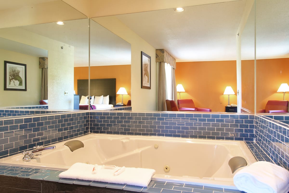 Baymont by Wyndham Muskegon — 1