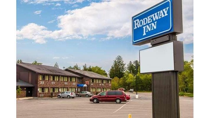 Rodeway Inn Muskegon Airport — 5