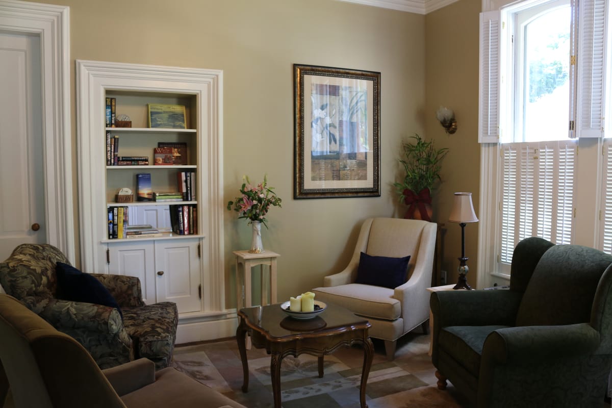 The Lewis House Bed & Breakfast — 4