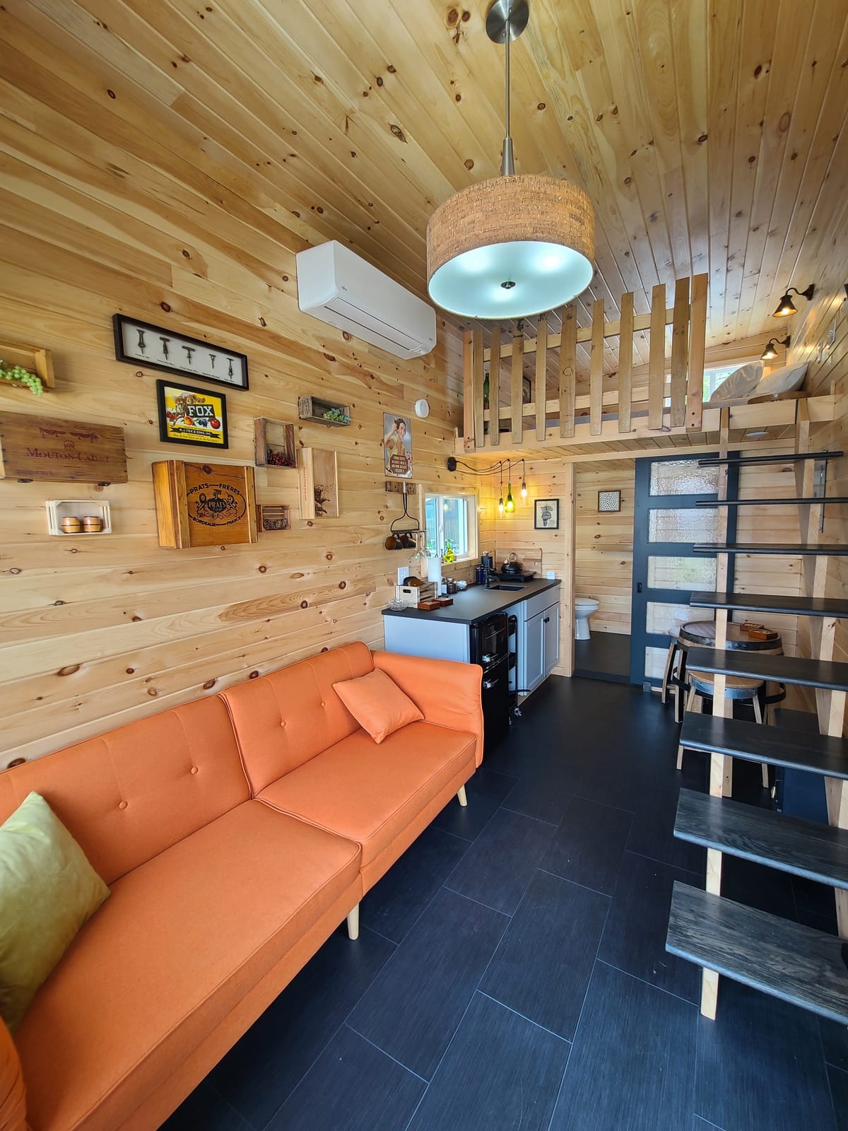 Tiny Digs Lakeshore — 1