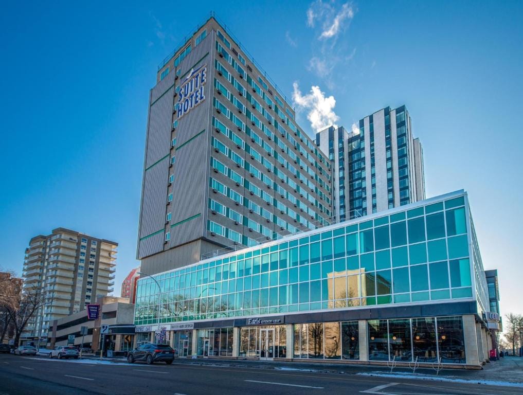 Campus Tower Suite Hotel — 1