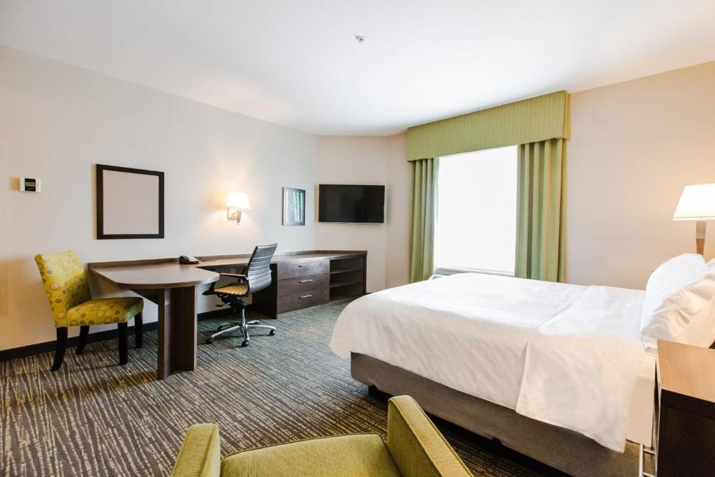 Candlewood Suites West Edmonton - Mall Area by IHG — 2
