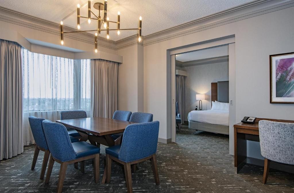 DoubleTree by Hilton West Edmonton — 5