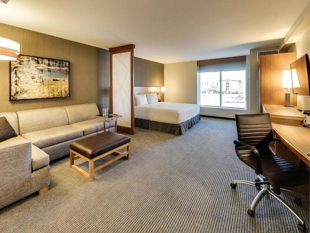 Hyatt Place Edmonton West — 2