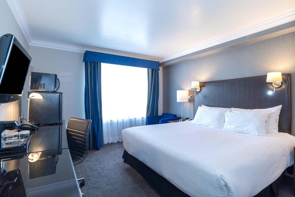 Sandman Signature Edmonton South Hotel — 4