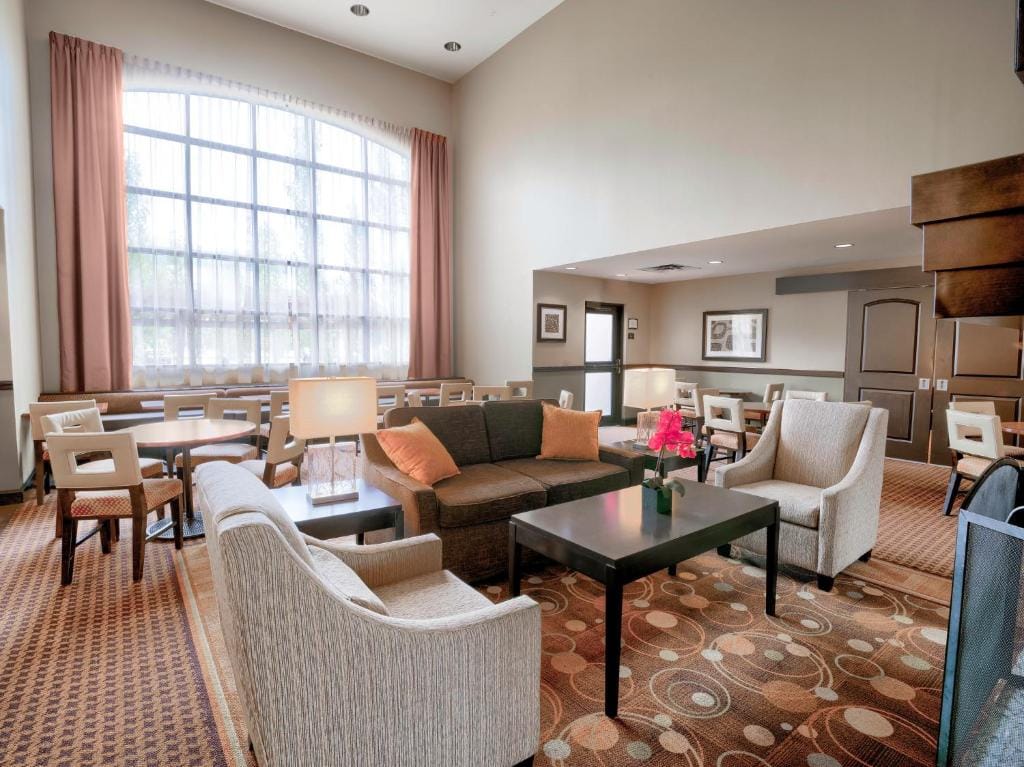 Staybridge Suites West Edmonton by IHG — 3