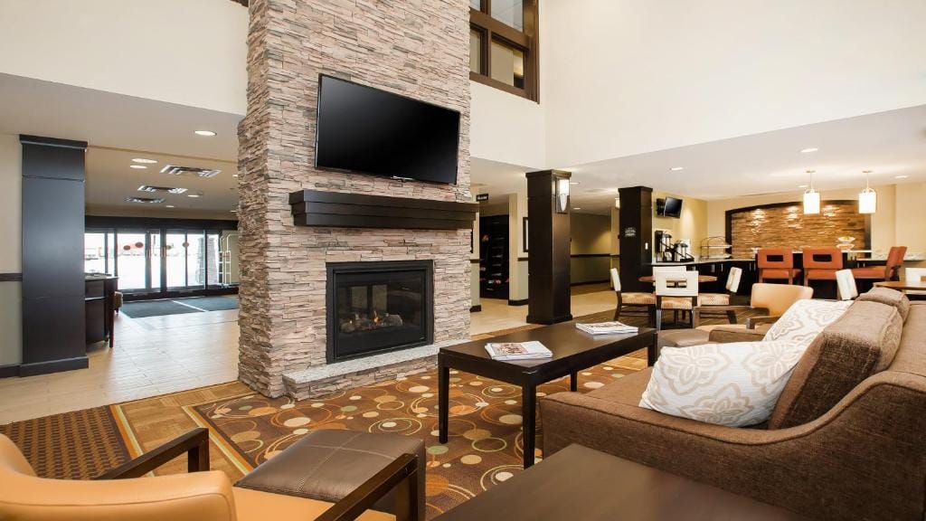 Staybridge Suites West Edmonton by IHG — 4