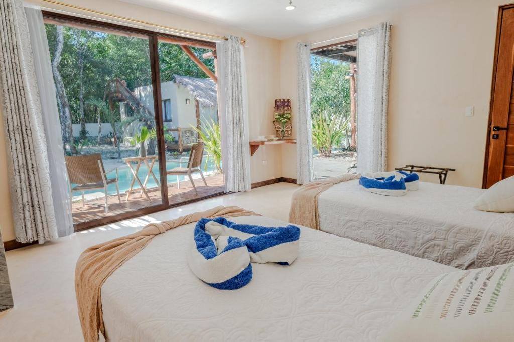 Villas AHAL, — 2